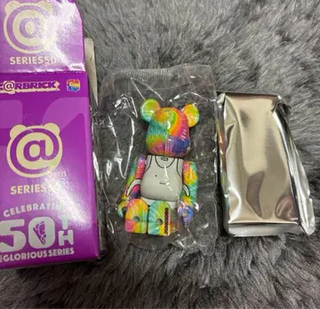 베어브릭 야바이 T셔츠 가게