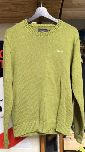HUF 카키 스웨터