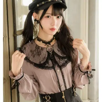 로지타 리본 디자인 블라우스