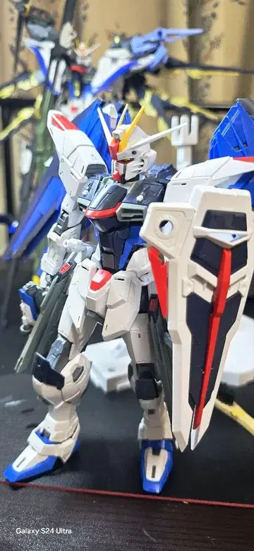 MG 프리덤 건담 Ver.2.0