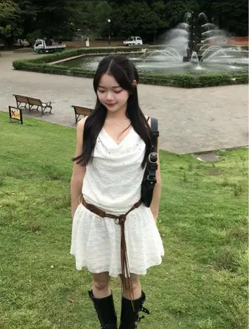 아일렛 레이스 슬리브리스 원피스