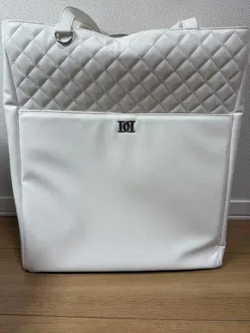 Darich 다리치 DD 퀼팅 멀티 토트백 화이트