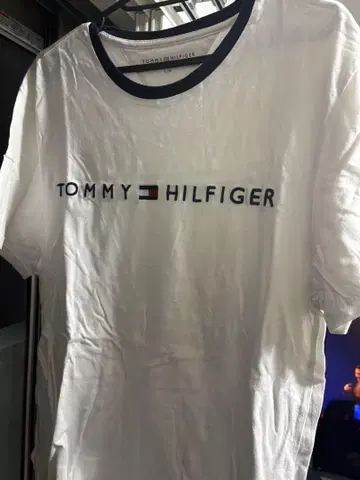 TOMMY HILFIGER 화이트 T셔츠