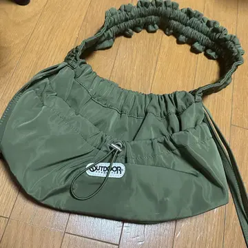 OUTDOOR PRODUCTS 카키 핸드백
