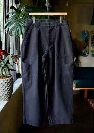 A.PRESSE 아프레쎄 23AW USAF Hemmed Bottoms