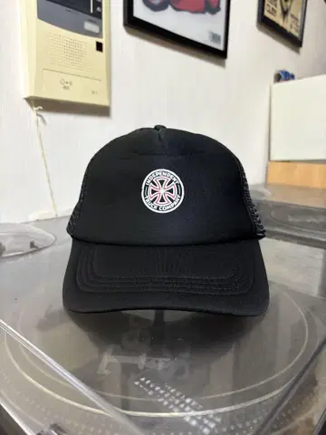 INDEPENDENT TRUCK COMPANY 메쉬 킵 스케이트보드
