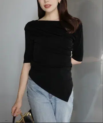 아뉴앙스 아세테이트 드레이프 컷 상의