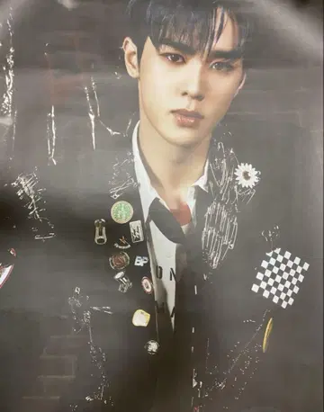 Awaken The World 쿤 포스터
