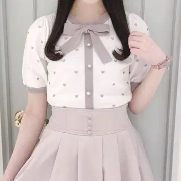 evelyn 반팔 하트 니트