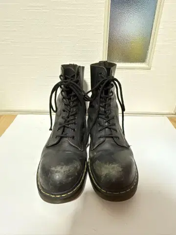 닥터마틴 Dr. Martens 10홀 UK8