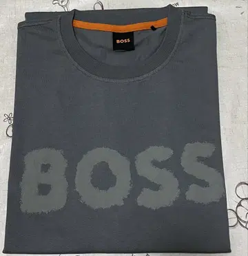HUGO BOSS 미사용 남성용 티셔츠 M 4번째 사진 확인해주세요