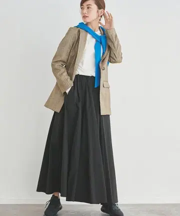 emmi 타프타 개더 스커트