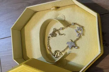 새상품급 swarovski 스와로 스키 팔찌 단풍