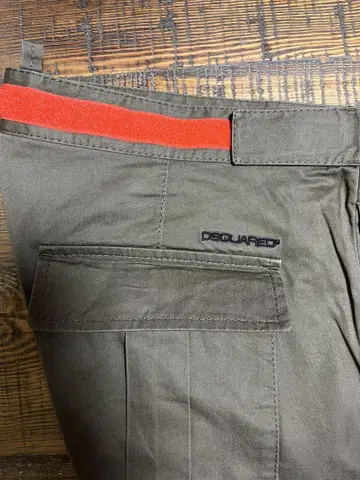 DSQUARED2 카고 팬츠 (카키) 48 사이즈