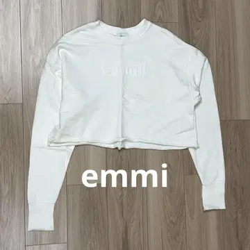 emmi 크롭 맨투맨 숏 기장 트레이너 FREE SIZE