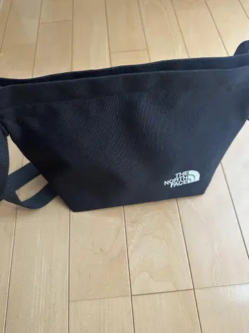 THE NORTH FACE 블랙 숄더백 NN2PP54J