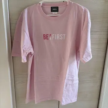 BE:FIRST 컬러 로고 티셔츠 핑크