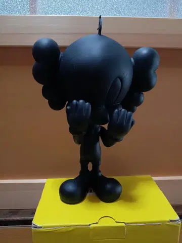 KAWS 블랙 캐릭터 피규어 약 30cm