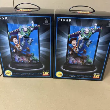 Happy 복권 PIXAR 라스트원상 포스터 피규어 2체 세트