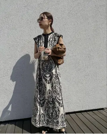 레어! 컨디션 최상 DAMASK EMBROIDERY LINEN DRESS