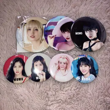 Twice 모모 캔뱃지