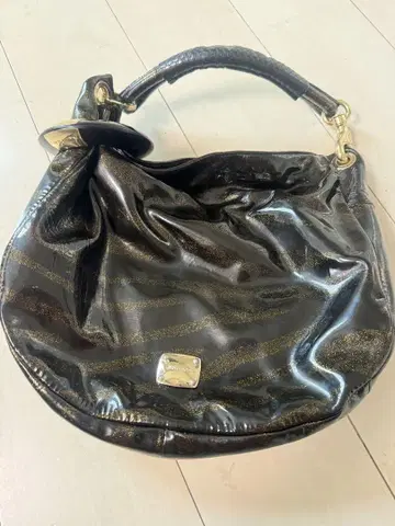 Jimmy Choo 지미추 핸드백 제브라 에나멜