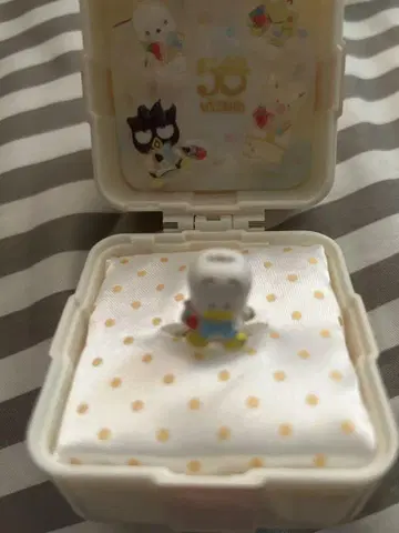 산리오 유메큥 링 BOX 딸기신문 50주년 뻬클 반지 돈키
