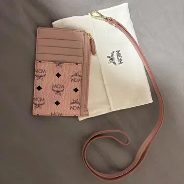 [ MCM ] 프래그먼트 케이스 핑크