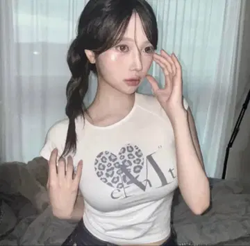Sierra Hopi Heart 반팔 티