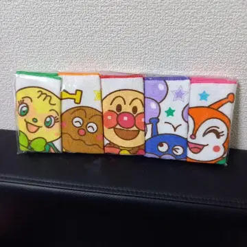 호빵맨, 세균맨, 짤랑이, 카레빵맨, 메론빵, 타월