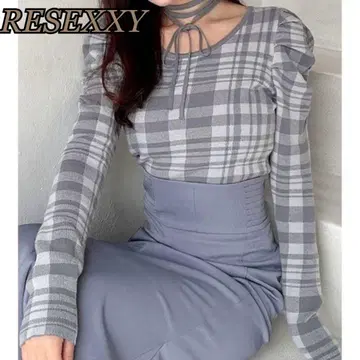 [ 2024 ] RESEXXY 초커 디자인 니트 탑 라이트 그레이 903