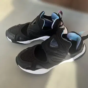 Reebok 퓨리 라이트 24cm