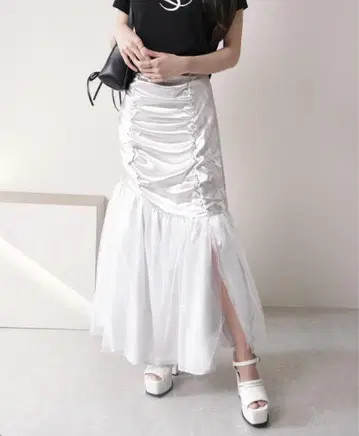 LIP SERVICE 개더 볼륨 튤 스커트