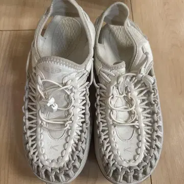 KEEN 24.5cm