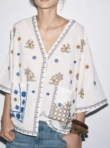 ZARA 플라워 자수 블라우스 S 사이즈 넉넉한 핏 정가 8690엔