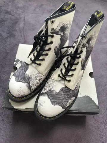 Dr. Martens 닥터마틴 미술관 콜라보 UK10 29cm