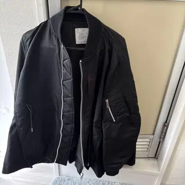 sacai MA-1 플라이트 자켓 블랙