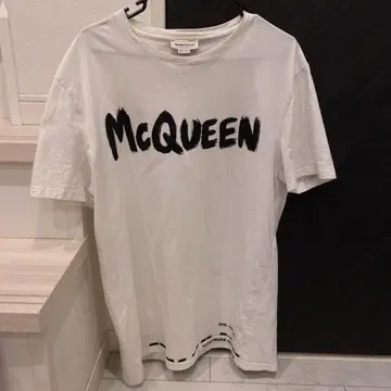 Alexander McQueen 티셔츠 23SS 그래픽 로고 티셔츠