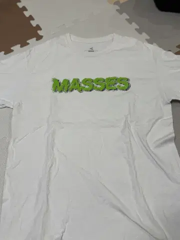 화이트 MASSSES 티셔츠