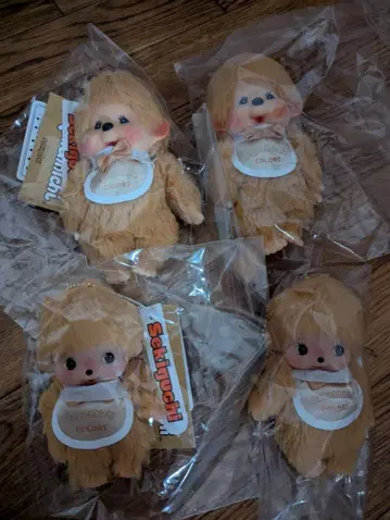 몬치치 전시회 한정판 50주년 기념일 골드 몬치치 2체 베비치치 2체