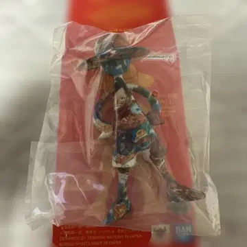 ONE PIECE LUFFY의 코믹스 106권 피규어