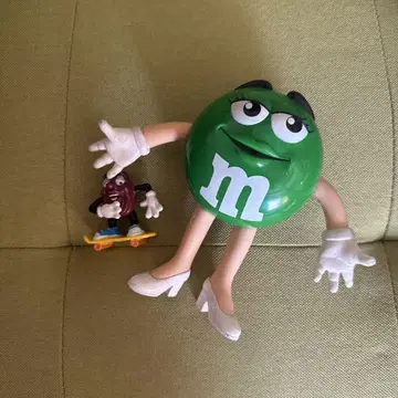 M&M's 그린과 브라운 피규어 세트