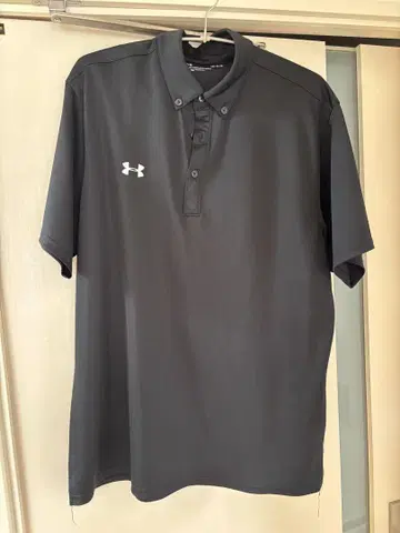 Under Armour 블랙 피케 셔츠