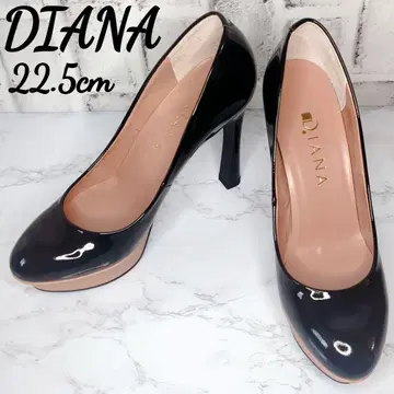 컨디션 최상 DIANA 다이애나 에나멜 하이힐 블랙 22.5