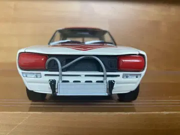 닛산 스카이라인 2000GTR 레이싱 1/18