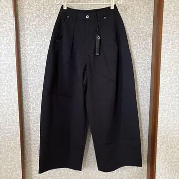 배럴 레그 볼륨 팬츠