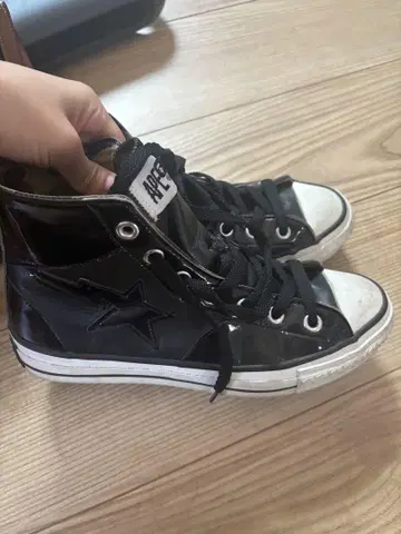 Apeasta 블랙 하이컷 스니커즈