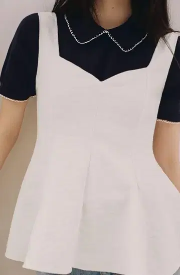 택 포함 새상품 ZARA 스트레치 자카드 페플럼 탱크탑