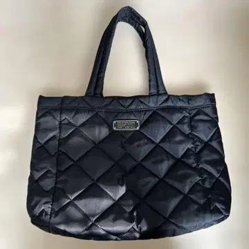 MARC BY MARC JACOBS 토트백 퀼팅 블랙