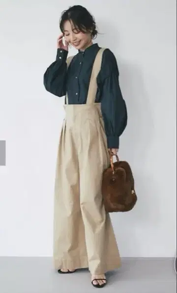 La boutique BonBon 서스펜더 배기 팬츠